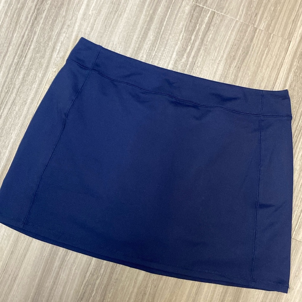 LAND’S END Navy Skort Shorts XL/ 18 Excellent Condition